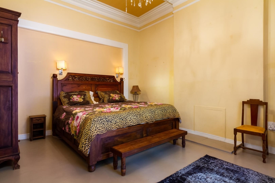 5 Bedroom Property for Sale in Gardens Western Cape